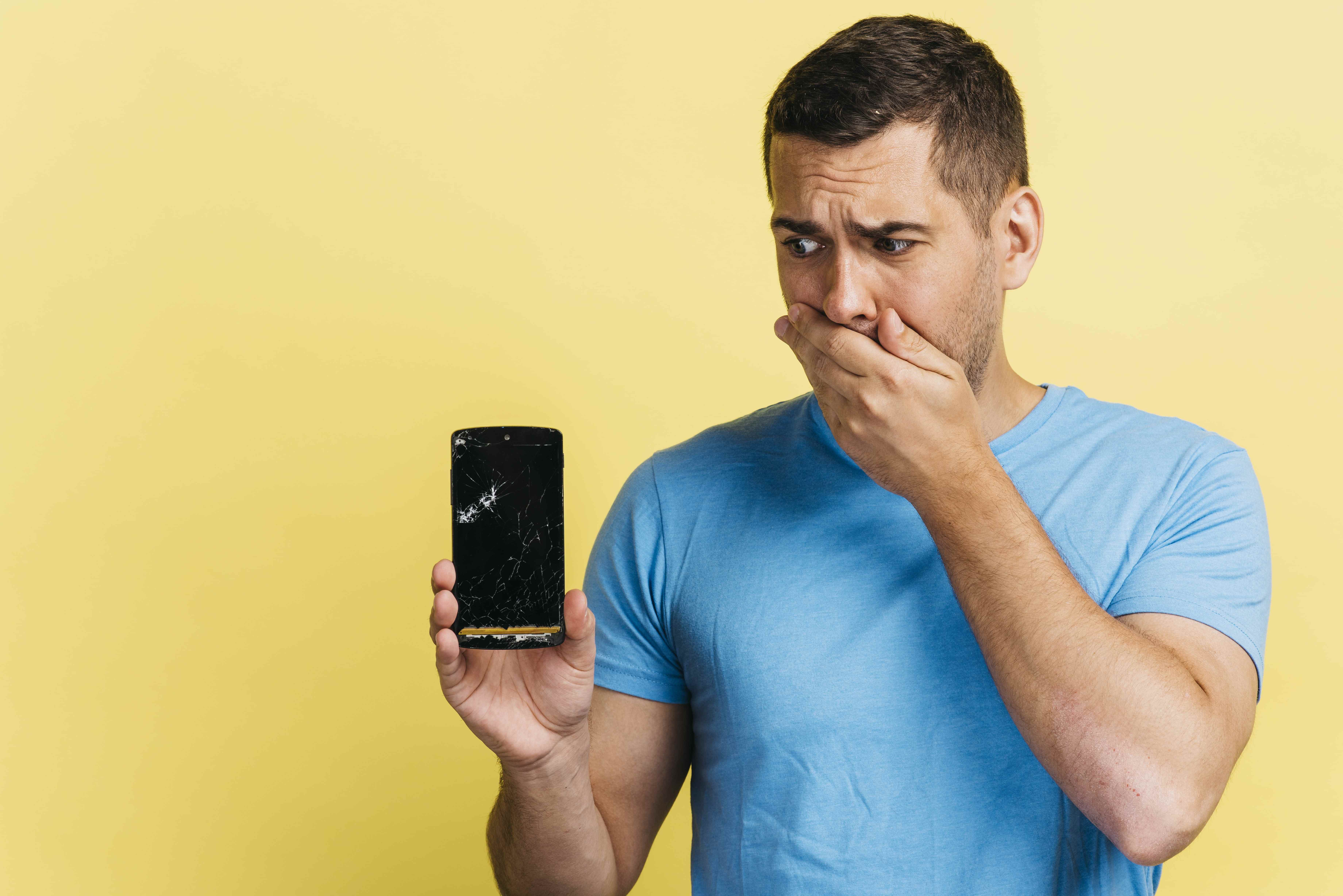 Can You Save On The Samsung Galaxy S23 Ultra Display Price With Third Party Repairs?